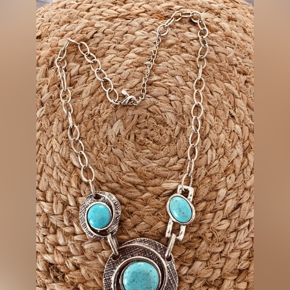 Silver and Turquoise statement necklace - Picture 2 of 5